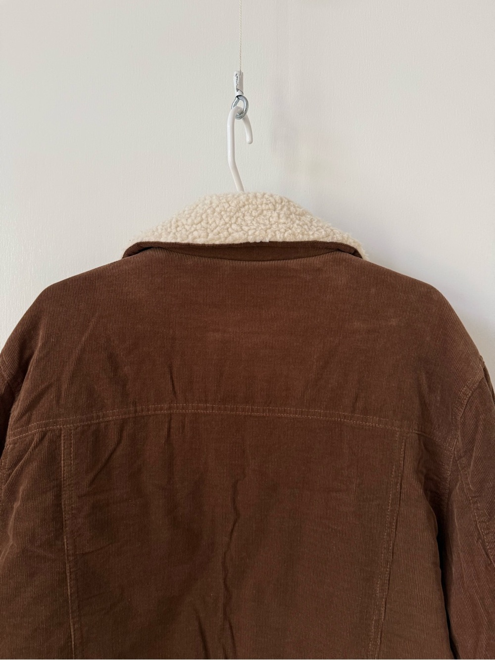 GUESS Brown Corduroy Sherpa Trucker Jacket - Picture 8 of 13